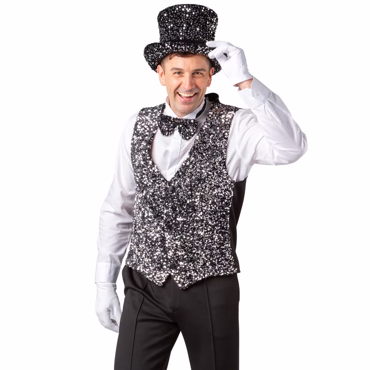 Weste mit Pailletten Silber Silvester Party-Outfit für Herren Gr. 49-58 Kostüm-Zubehör Gatsby 20er Jahre Mottoparty Fasching Karneval Weihnachten Ein Erwachsener trägt eine silberne Paillettenweste und einen Zylinderhut. Das Bild zeigt die Rückseite der Weste mit schwarzem Stoff.