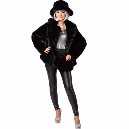 Plüschjacke Schwarz 90er Retro Look mit Futterstoff Vintage Style für Damen Gr. S-XXXL Fashion Kostüm-Basic 20er Jahre Charleston Fasching Karneval Mottoparty Mode Festival ine Frau trägt eine kurze schwarze Plüschjacke und lächelt in die Kamera. Die Jacke ist voluminös und hat einen breiten Kragen.