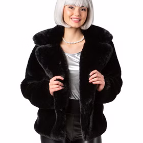 Plüschjacke Schwarz 90er Retro Look mit Futterstoff Vintage Style für Damen Gr. S-XXXL Fashion Kostüm-Basic 20er Jahre Charleston Fasching Karneval Mottoparty Mode Festival Detailansicht: Frau trägt eine schwarze Plüschjacke, die vorne geöffnet ist.