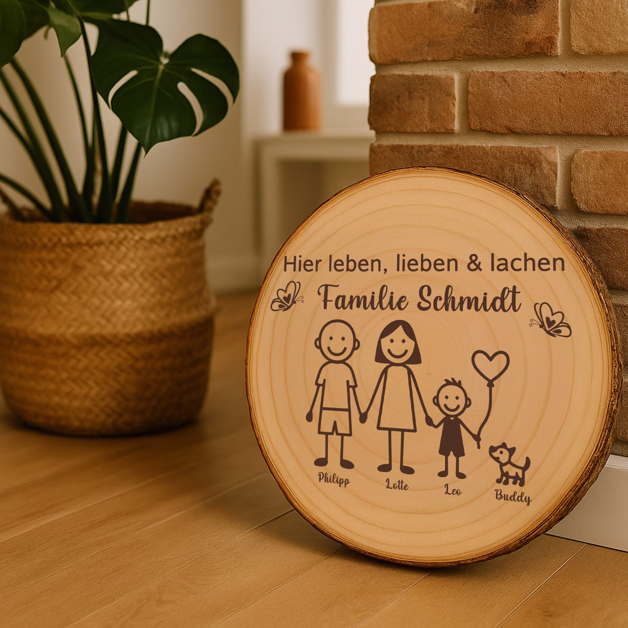 15841-Baumscheibe-30-cm-Familie-Willkommensschild-personalisiert-mit-1-Jungen-und-Hund-_7.jpg 15841-Baumscheibe-30-cm-Familie-Willkommensschild-personalisiert-mit-1-Jungen-und-Hund-_7.jpg