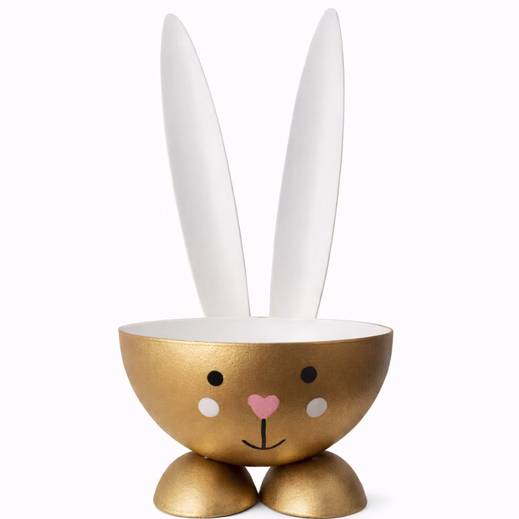 2 Eierbecher Hase Gold aus Metall Osterhase 10 cm gedeckter Tisch Ostern Oster-Deko Dekoration Frühling Osterfest Osterbrunch Tisch-Deko Goldfarbener Eierbecher in Form eines Osterhasen aus Metall mit langen weißen Hasenohren, niedlichem Gesicht mit Herz-Nase und stabilen Pfoten als Standfuß.