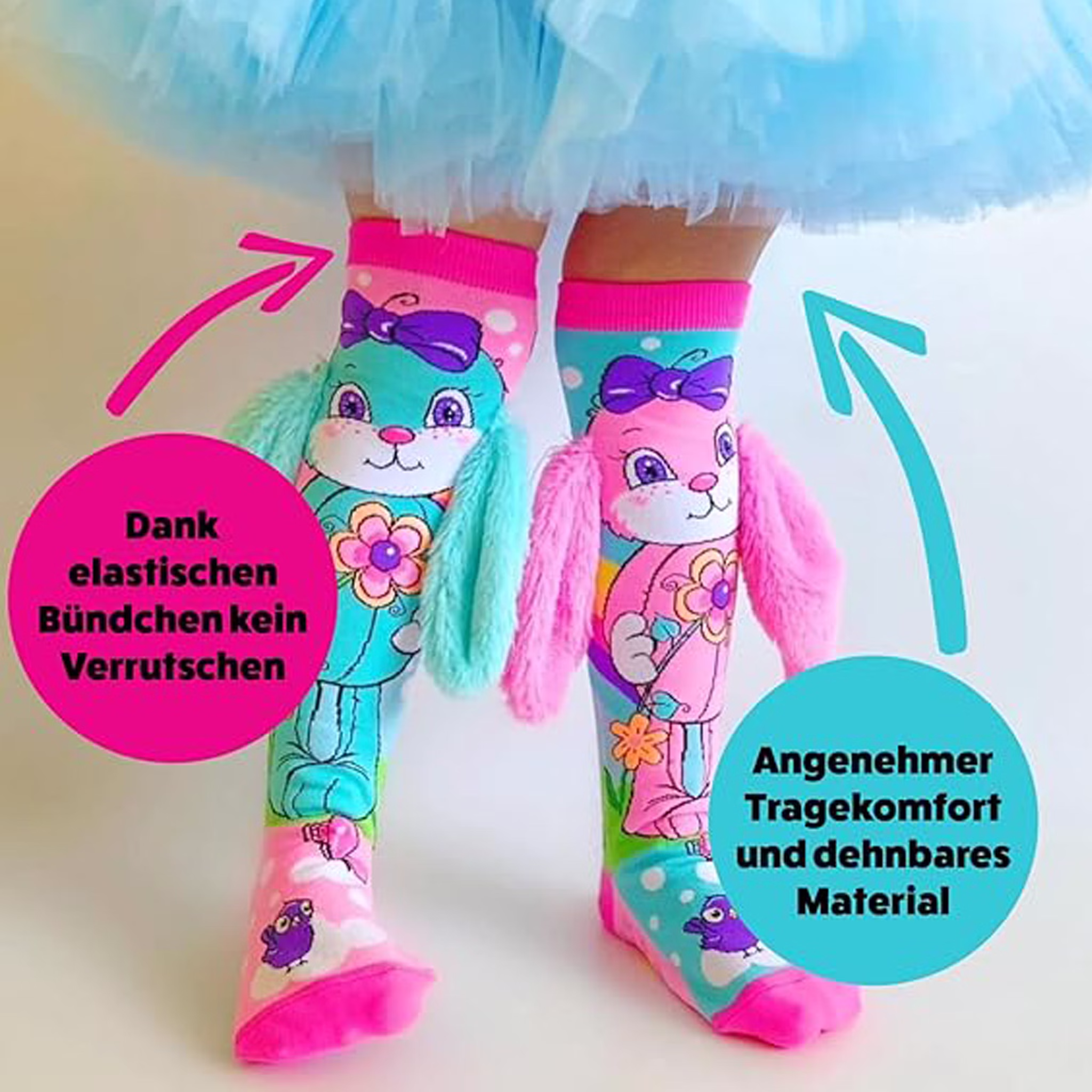 Lustige Hasen Socken Schlappohr mit 3D-Ohren Ostern für Kinder & Erwachsene Osterhase Geschenkidee Ostern Kindersocken Fun-Socken Socken für Erwachsene Spaßsocken Kostüm-Zubehör Ostern Osterfest Ostergeschenk Infografik mit Hinweisen zu elastischem Bündchen und dehnbarem Material. Abgebildet sind die Hasen-Kniestrümpfe in Pink und Türkis am Bein getragen.