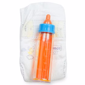 Zubehörset mit Babyflasche und Windel für Puppe Lia, detailreiche Darstellung vor hellem Hintergrund.