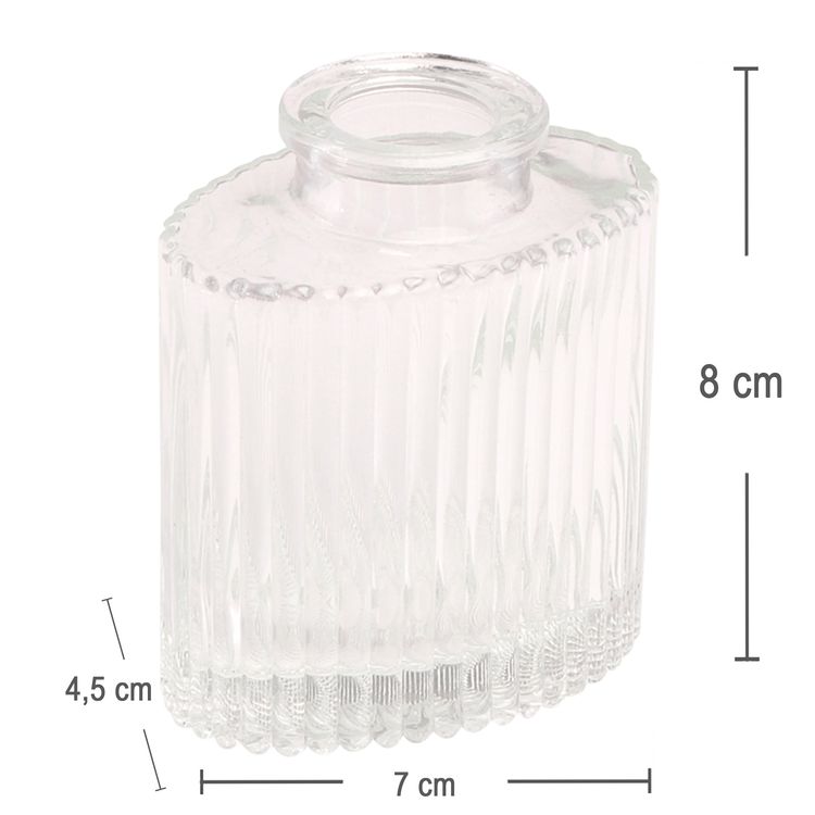 Bunt gemischtes Mini-Glasvasen-Set mit kleinen Blumenarrangements als stilvolle Tischdeko im romantischen Ambiente.