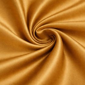 Glänzende Tischdecke 150 x 300 cm in Rot, edel drapiert auf Tisch, ideal für elegante Hochzeiten und festliche Anlässe.