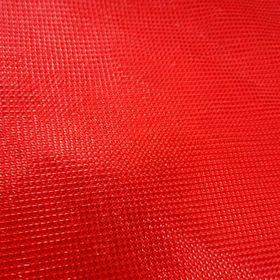 Roter Bodenläufer aus Polyester-Vlies leicht ausgerollt auf weißem Hintergrund, ideal für Events und Feiern.