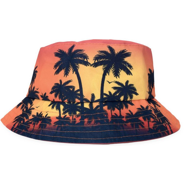 Mann und Frau tragen sommerlichen Fischerhut im Hawaii-Stil.