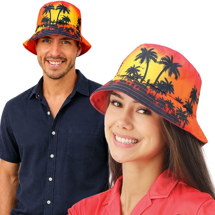 Mann und Frau tragen sommerlichen Fischerhut im Hawaii-Stil.