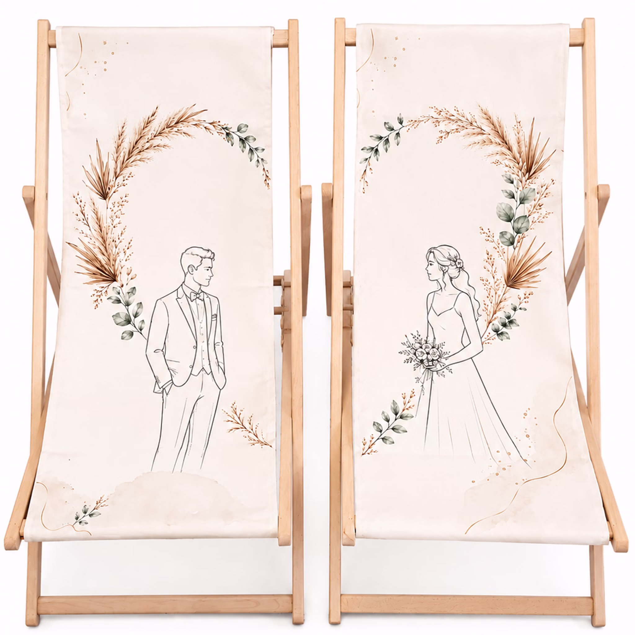 Boho Hochzeits-Liegestuhl 2er-Set Mr. & Mrs. mit Nachname & Hochzeitsdatum Hochwertiges Hochzeitsgeschenk Geschenkidee zur Hochzeit stilvolle Entspannung für Braut & Bräutigam Zwei Hochzeits-Liegestühle mit Braut- und Bräutigam-Motiv, naturfarbenem Holzgestell und hellem Stoffbezug vor weißem Hintergrund.