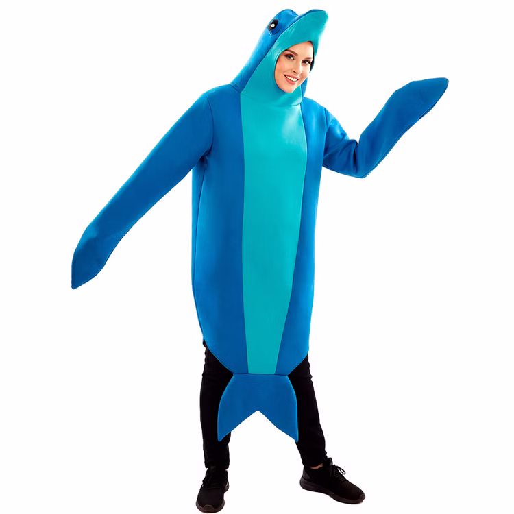 Delfin Kostüm Finn für Damen Vorderansicht Frau im blauen Delfin Kostüm Finn mit heller Bauchpartie, Flossenärmeln und Schwanzflosse vor weißem Hintergrund.
