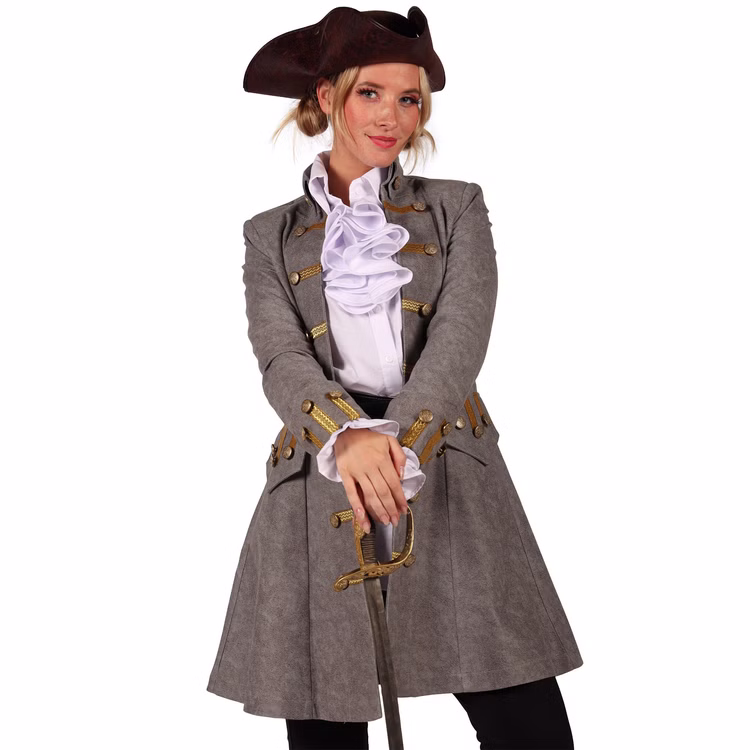 Piraten Mantel Anne Bonny Vorderansicht Frontansicht des grauen Damen-Piratenmantels Anne Bonny mit goldfarbenen Verzierungen, Stehkragen und ausgestelltem Saum.