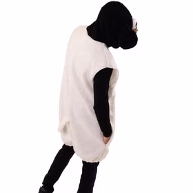 Rückseitige Seitenansicht des Schaf Kostüms für Erwachsene mit lockerem weißem Fleece-Jumpsuit und schwarzer Kapuze mit Ohren.
