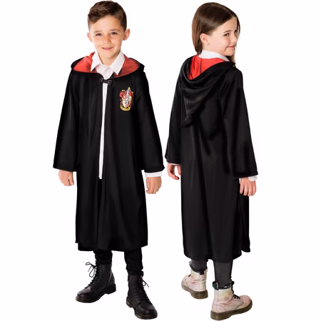 Harry Potter Gryffindor Umhang Kinder Vorder Rückansicht Gryffindor Umhang für Kinder in Vorder- und Rückansicht mit schwarzem Stoff, roter Kapuze und farbigem Hauswappen auf der Brust.
