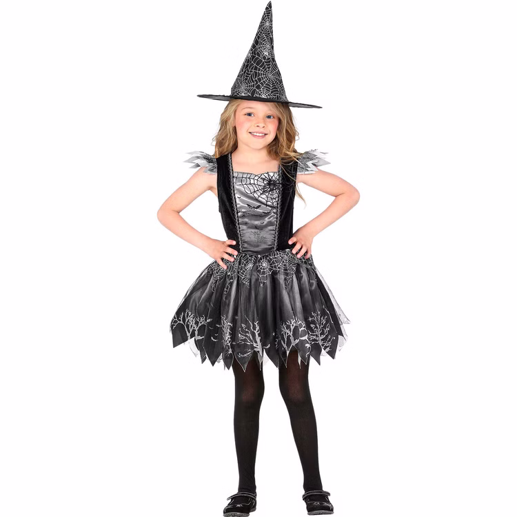 Hexenkostüm Kinder Luna Schwarz Grau Spinnennetz Kleid Hut Hexenkostüm Luna für Kinder in Schwarz-Grau mit Spinnennetz-Kleid und passendem Hexenhut, frontal auf weißem Hintergrund.