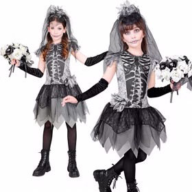 Skelettbraut Kostüm Mara für Kinder in Schwarz-Grau mit Knochenprint, mehrlagigem Rock, Schleier und fingerlosen Handschuhen.
