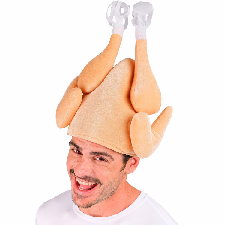 Brathähnchen Hut Herren Grillmeister Männertag Party Mann trägt den lustigen Brathähnchen Hut mit hochstehenden Keulen als witziges Zubehör für Grillparty, Männertag und Fasching.