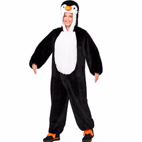 Schwarzes Pinguin Kostüm Piet an einer Dame mit großer weißer Bauchpartie, Pinguin-Kapuze und orangefarbenen Fußdetails.