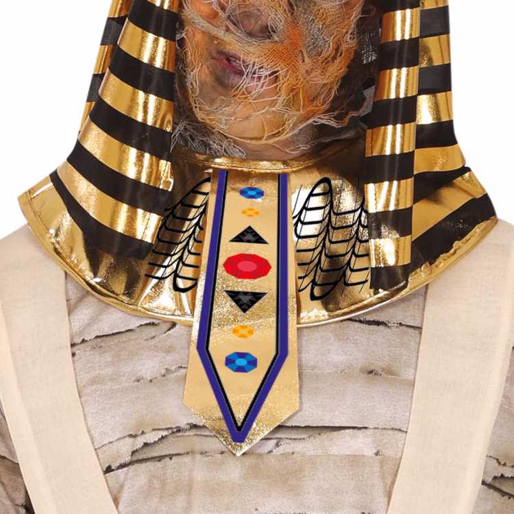 Pharao Mumie Ramses Kopfschmuck Kragen Nahaufnahme des Mumienkostüms Ramses mit schwarz-goldenem Pharaonen-Kopfschmuck, goldenem Kragen und farbiger Verzierung.