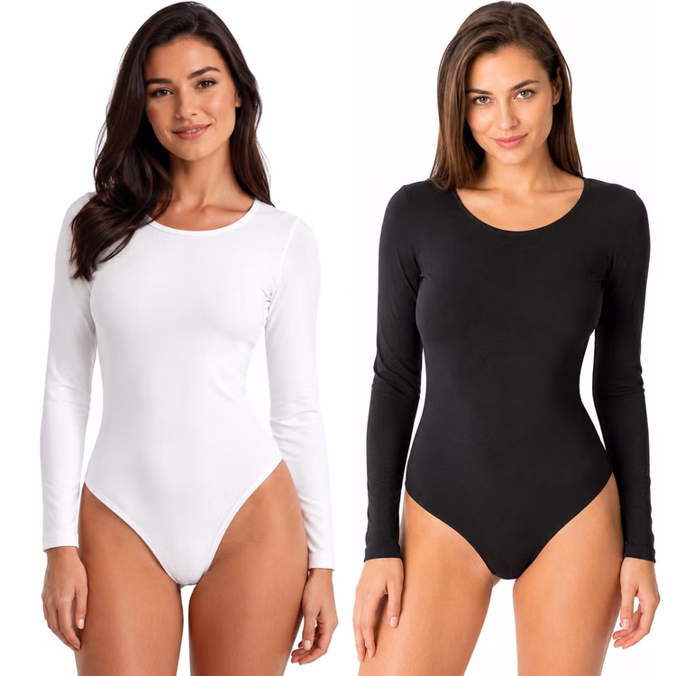 Thermobody Damen Weiß Schwarz Farbauswahl Weißer und schwarzer Thermobody für Damen nebeneinander, beide mit langen Ärmeln und körpernaher Passform für Winter und Karneval. Hinweis: KI generiertes Bild