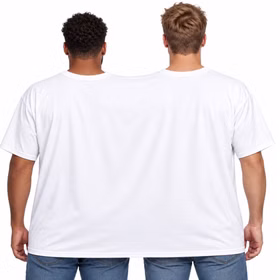 Doppel T-Shirt Männerfreundschaft Rückansicht Zwei Männer tragen gemeinsam ein weißes Doppel-T-Shirt für zwei Personen in der Rückansicht. Das Shirt wird von hinten gezeigt und hat keinen Aufdruck auf der Rückseite. Hinweis: KI generiertes Bild