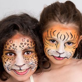 Schminke Make-Up 12 Schminkstifte mit Applikator Kostüm-Zubehör für Kinder & Erwachsene Kinderschminken Kindergeburtstag