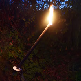 Fackel 100 Min. Brenndauer 60 cm Wachsfackel hohe Qualität Fackel Fackeltanz Fackelmarsch Fackelwanderung Garten-Party Deko