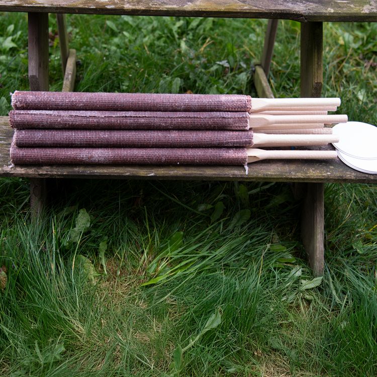 50 Hochwertige Fackeln 70 Minuten Brennzeit 50x Hochwertige Fackeln made in Germany 70 Min. Brennzeit 40cm lang Pechfackel Wachsfackel Fackeln Fackelwanderung Party Deko Garten-Deko