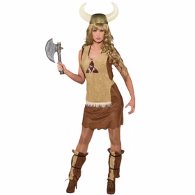 Damen-Wikingerkostüm mit braun-beigem Kleid, Brustapplikation und Beinstulpen; Helm, Perücke und Axt sind Zubehör.